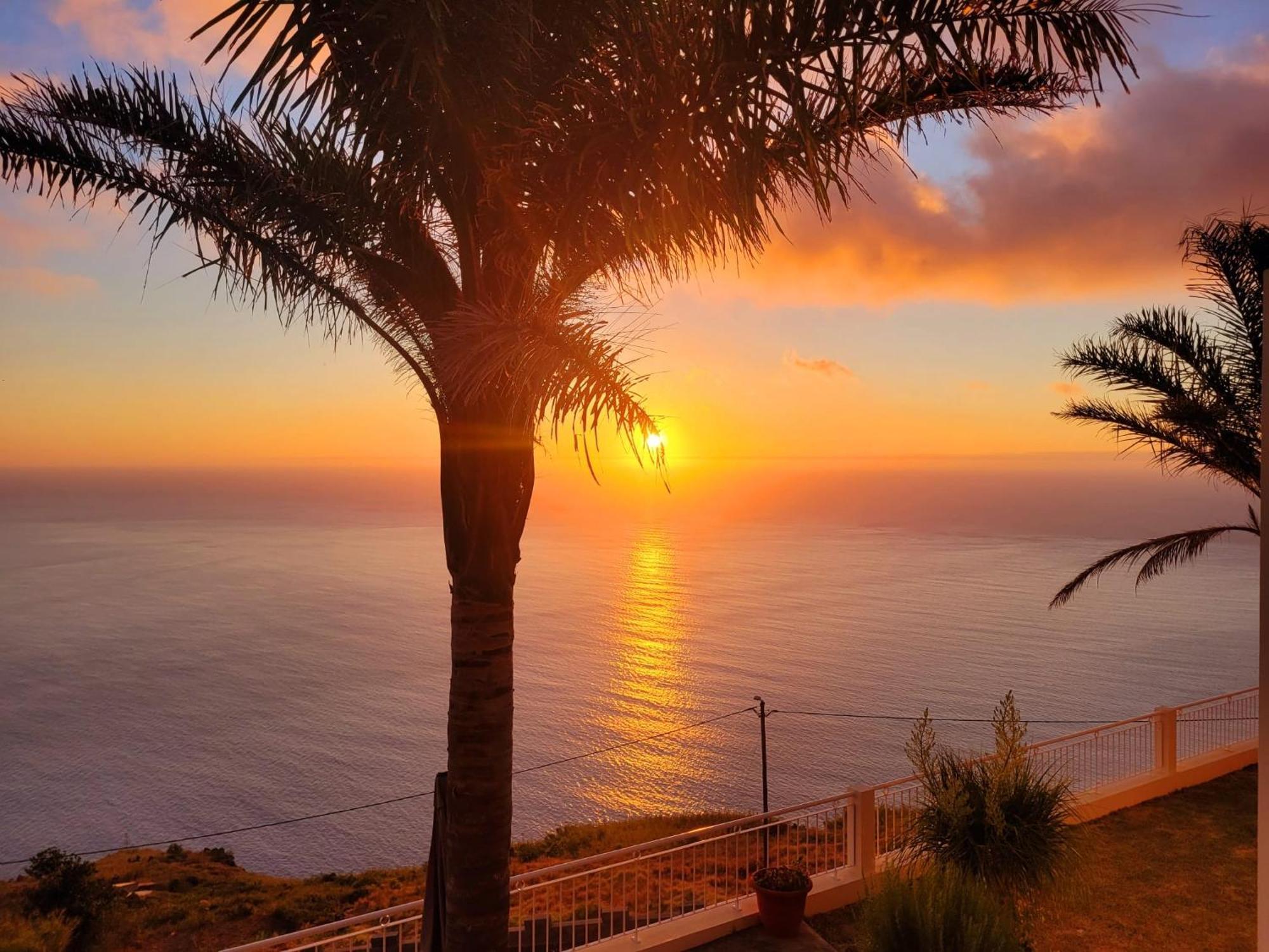 The Best Sea View In Madeira - Casa Farol Faja da Ovelha Exterior photo